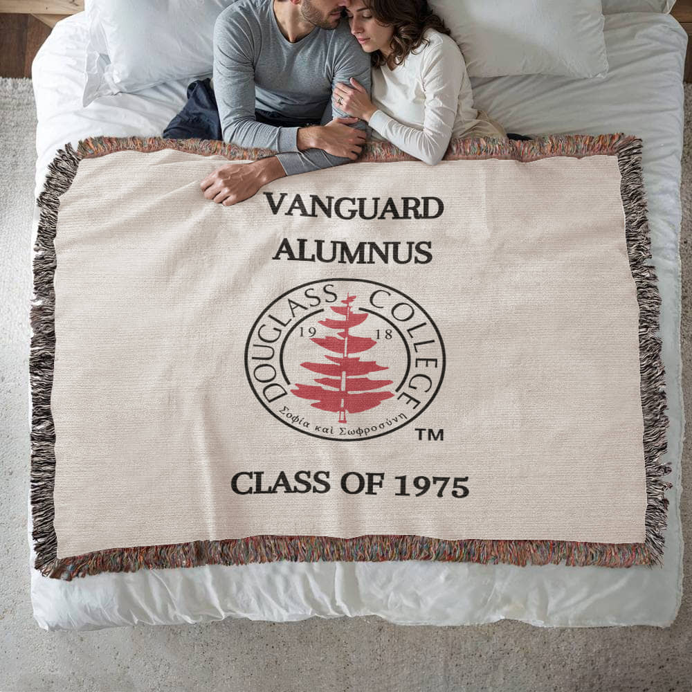 DOUGLASS COLLEGE VANGUARD ALUMNUS WOVEN BLANKET Throw - CLASS OF 1975