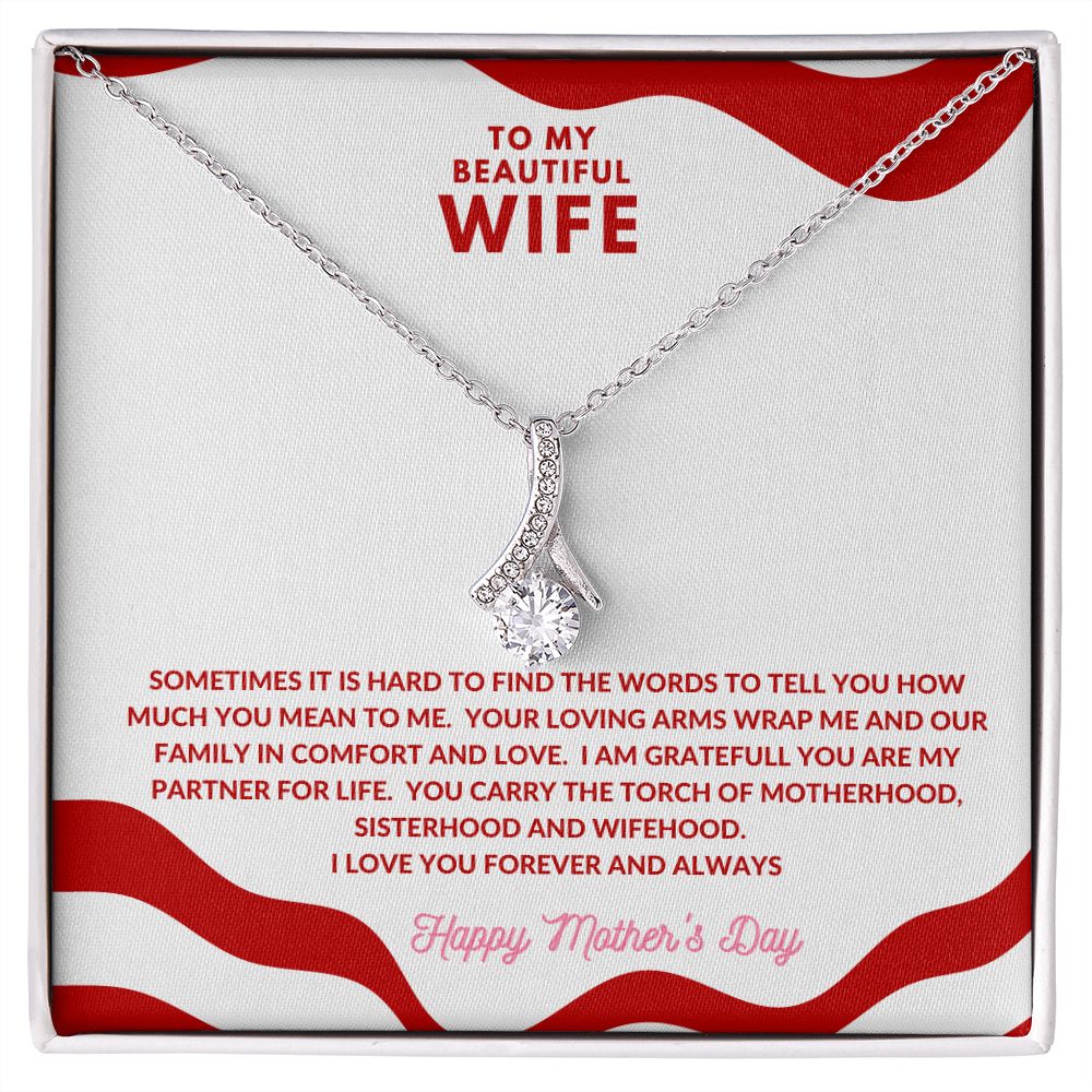 Alluring Beauty Gold Necklace for Mother's Day